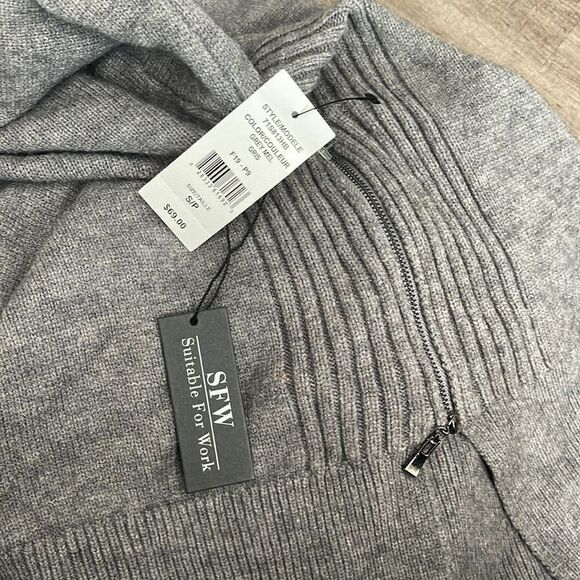 NEW. Grey Super Soft pullover sweater from Hudson Bay - Picture 4 of 5